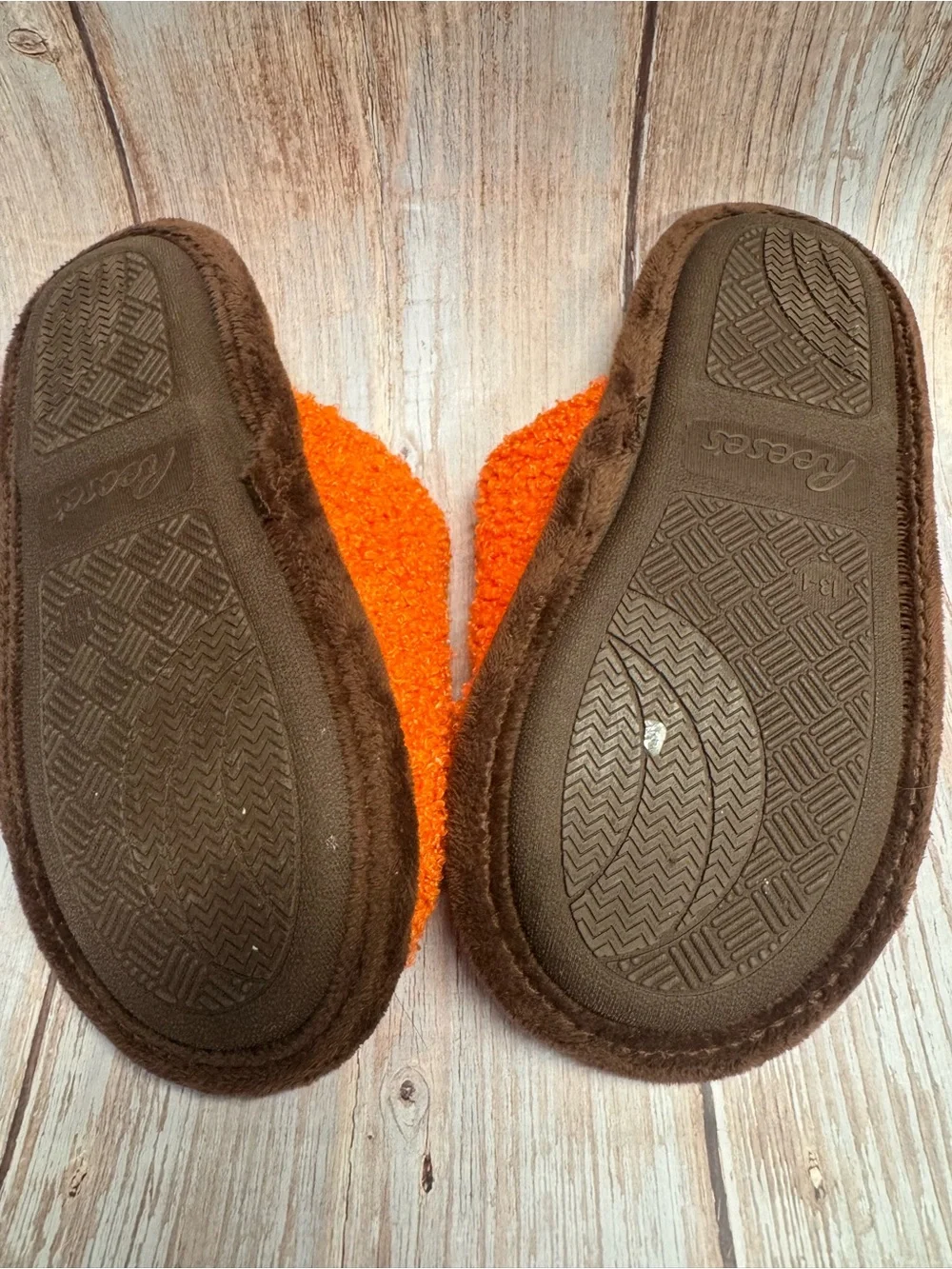 Preowned Reese's Kids Slippers Size 13-1 Item #PHK7686